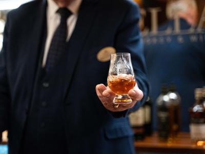 Premium Whiskey Experience for 2 People