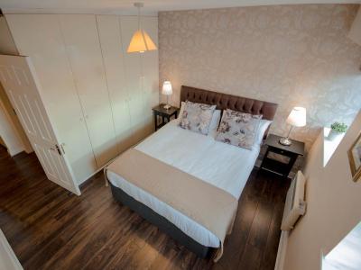 Three Bedroom Apartment Bedroomo 2 Drury Court